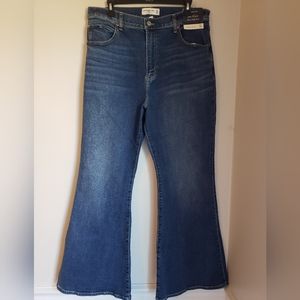 Abercrombie Curve Love Flare Jeans